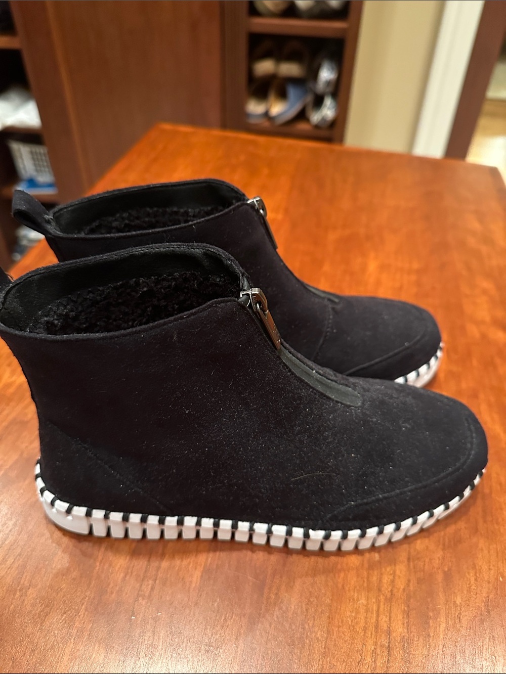 Ilse Jacobsen Black Suede Front-Zip Ankle Boots with Cozy Lining